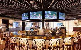 Mama Shelter Paris La Defense